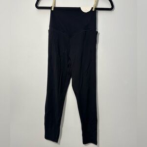 NWT Aerie Offline High-Waisted Legging with Pockets Size Medium Short in Black